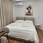 Apartman El-xho 2 *